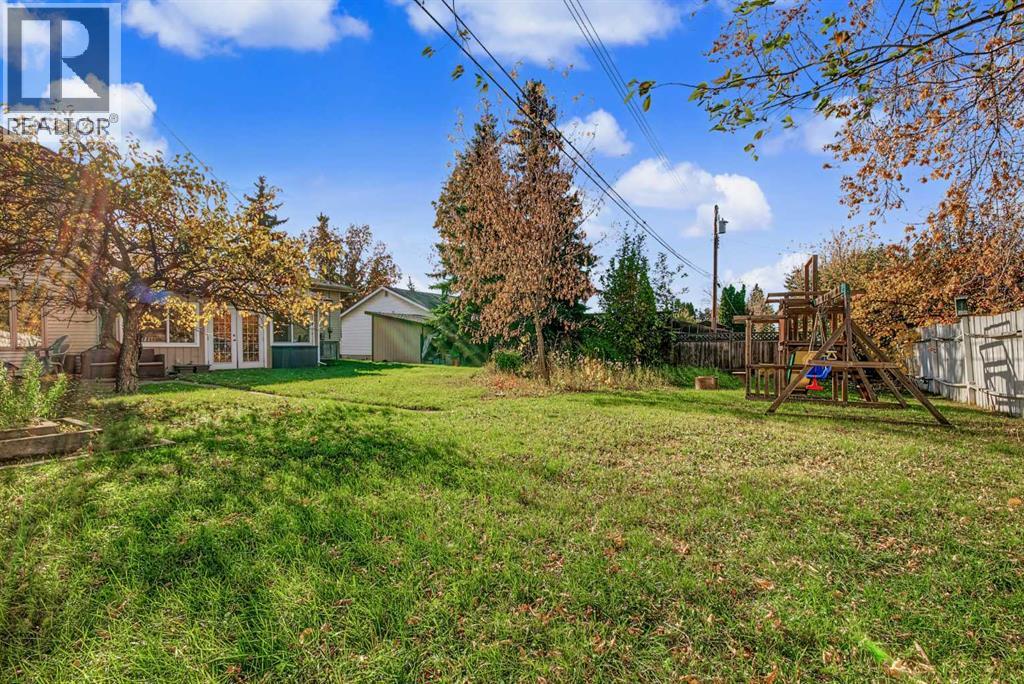 9816 105 Avenue Property Photo 35