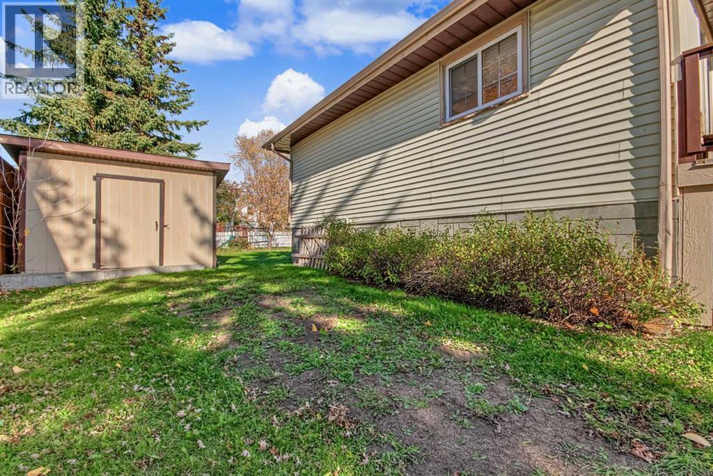 9816 105 Avenue Property Photo 37