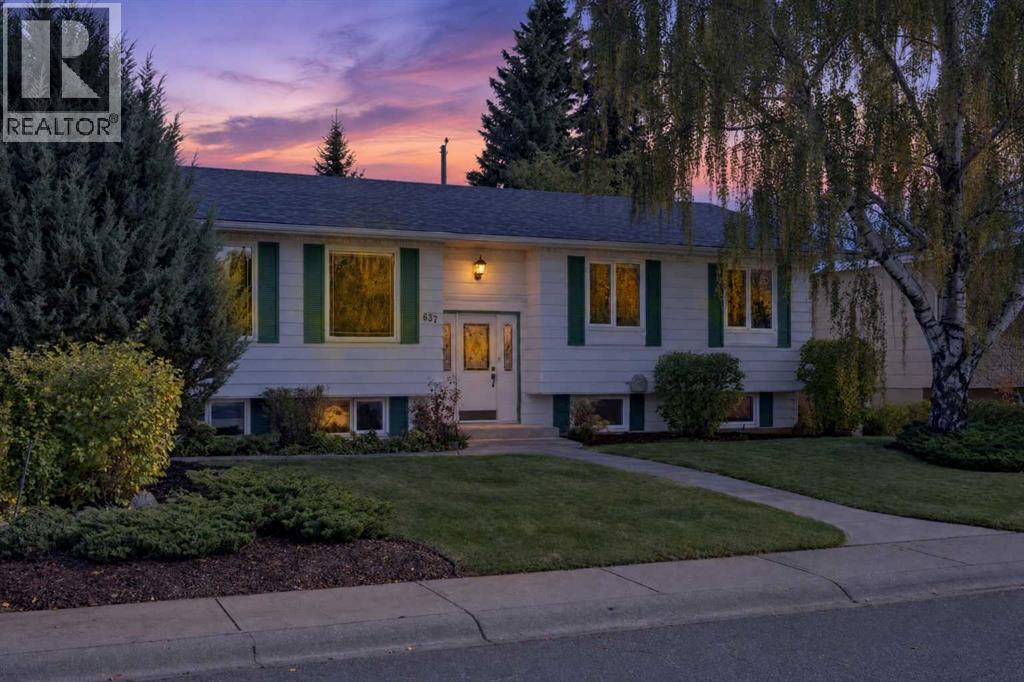 637 Willowburn Crescent Se Property Photo 1