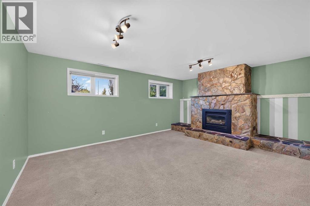 637 Willowburn Crescent Se Property Photo 29