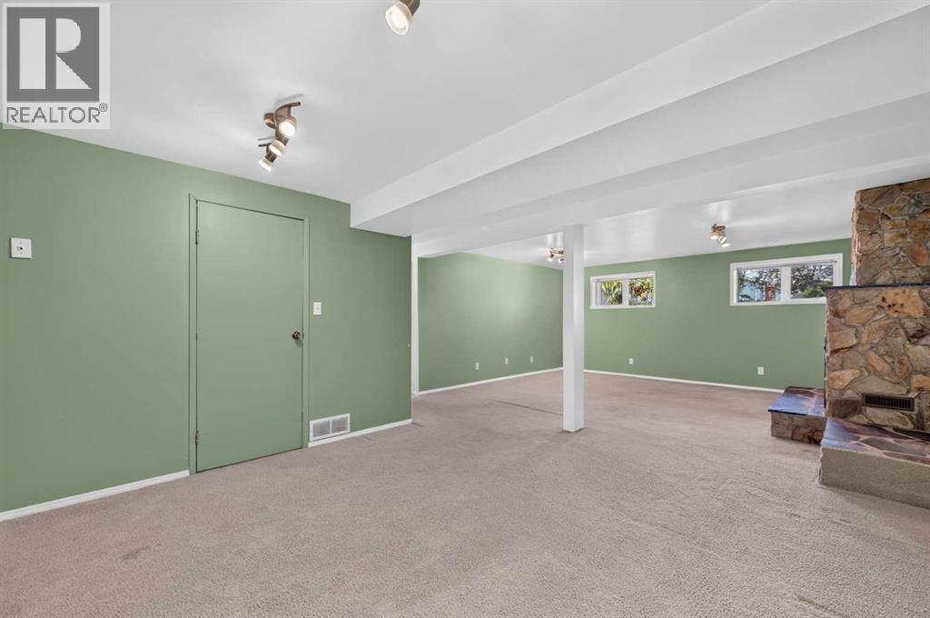 637 Willowburn Crescent Se Property Photo 33