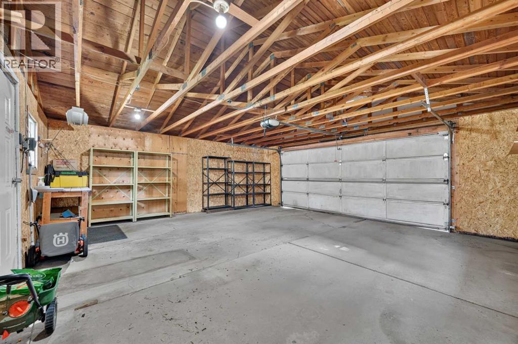 637 Willowburn Crescent Se Property Photo 41