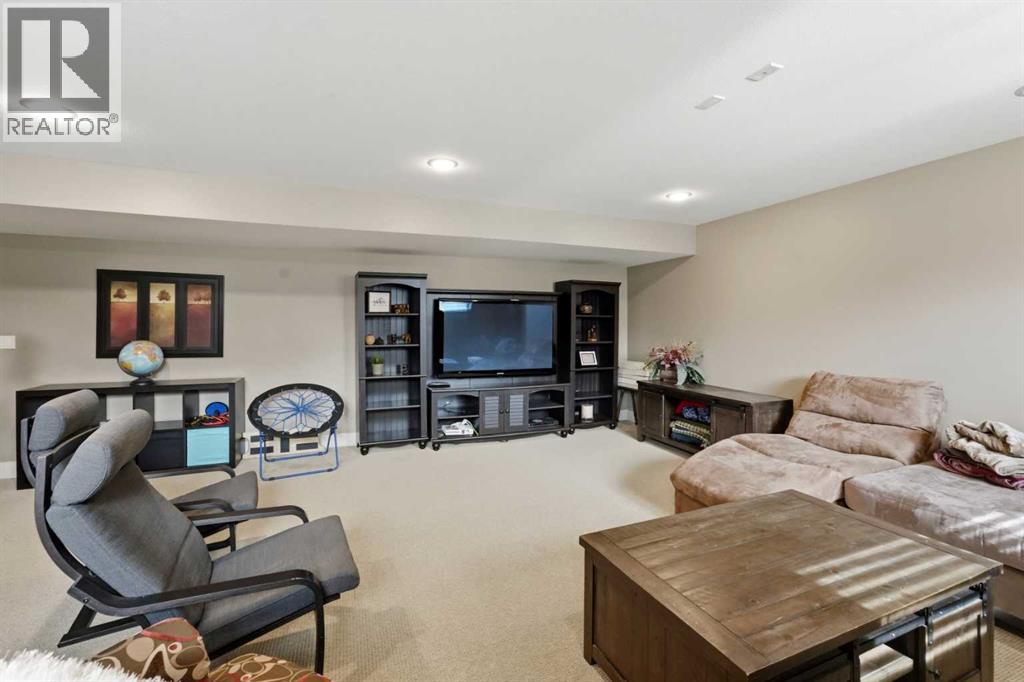 4016 45 Avenue Property Photo 32