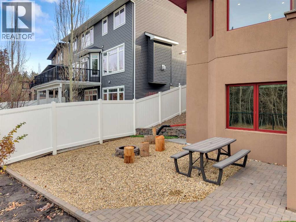 38 Grove Close Property Photo 44