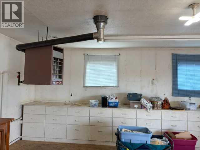 432 Center Street Property Photo 5