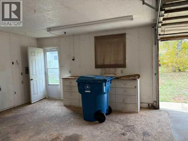 432 Center Street Property Photo 6