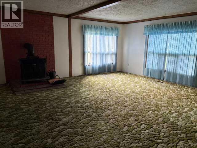 432 Center Street Property Photo 8