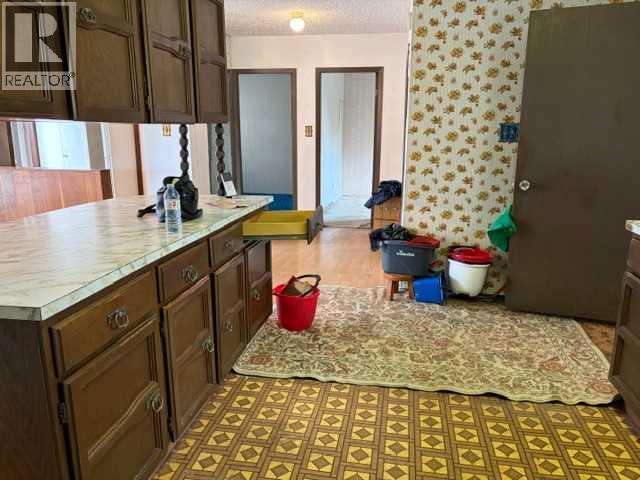 432 Center Street Property Photo 12