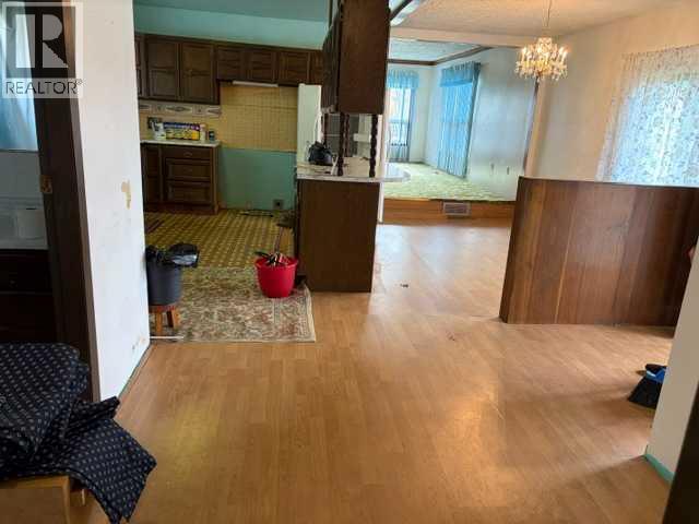 432 Center Street Property Photo 14