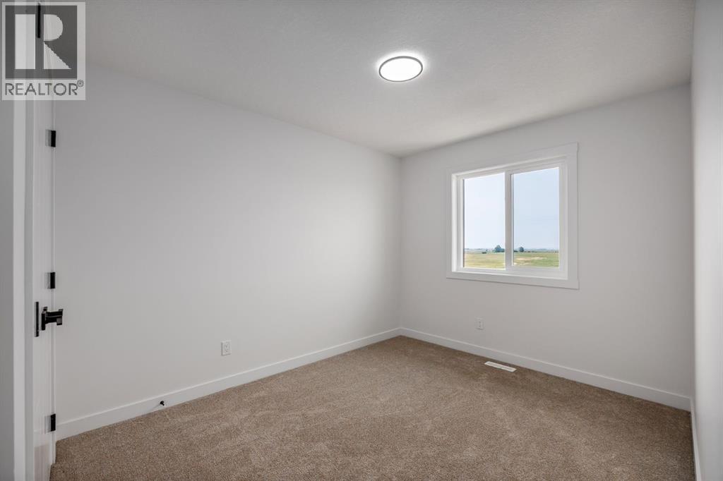 142 Lakewood Crescent Property Photo 21