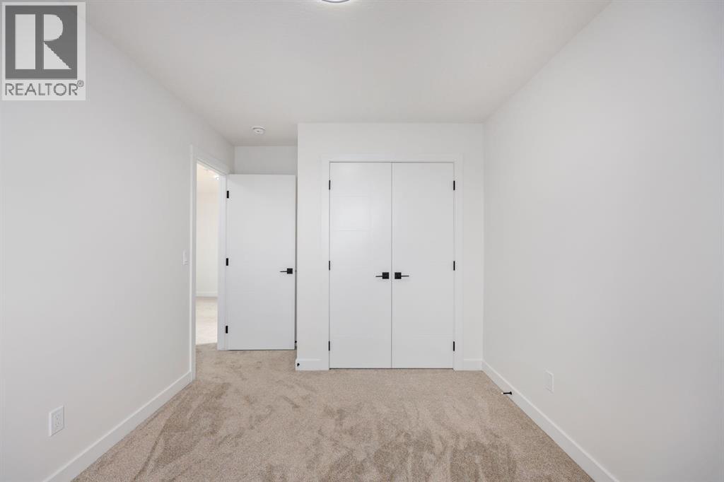 142 Lakewood Crescent Property Photo 22