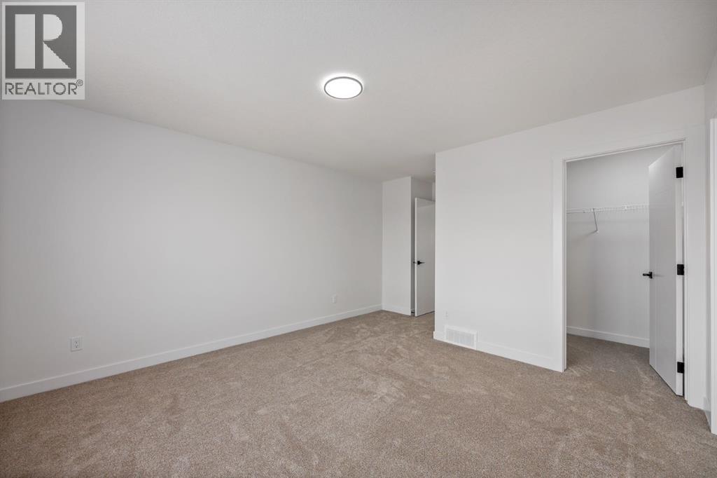 142 Lakewood Crescent Property Photo 26