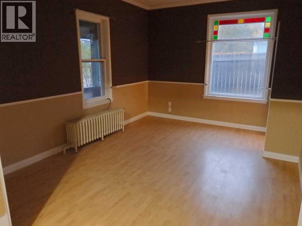 4801 53 Avenue Property Photo 13
