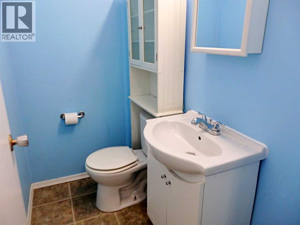 4801 53 Avenue Property Photo 14