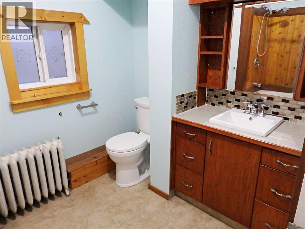 4801 53 Avenue Property Photo 22