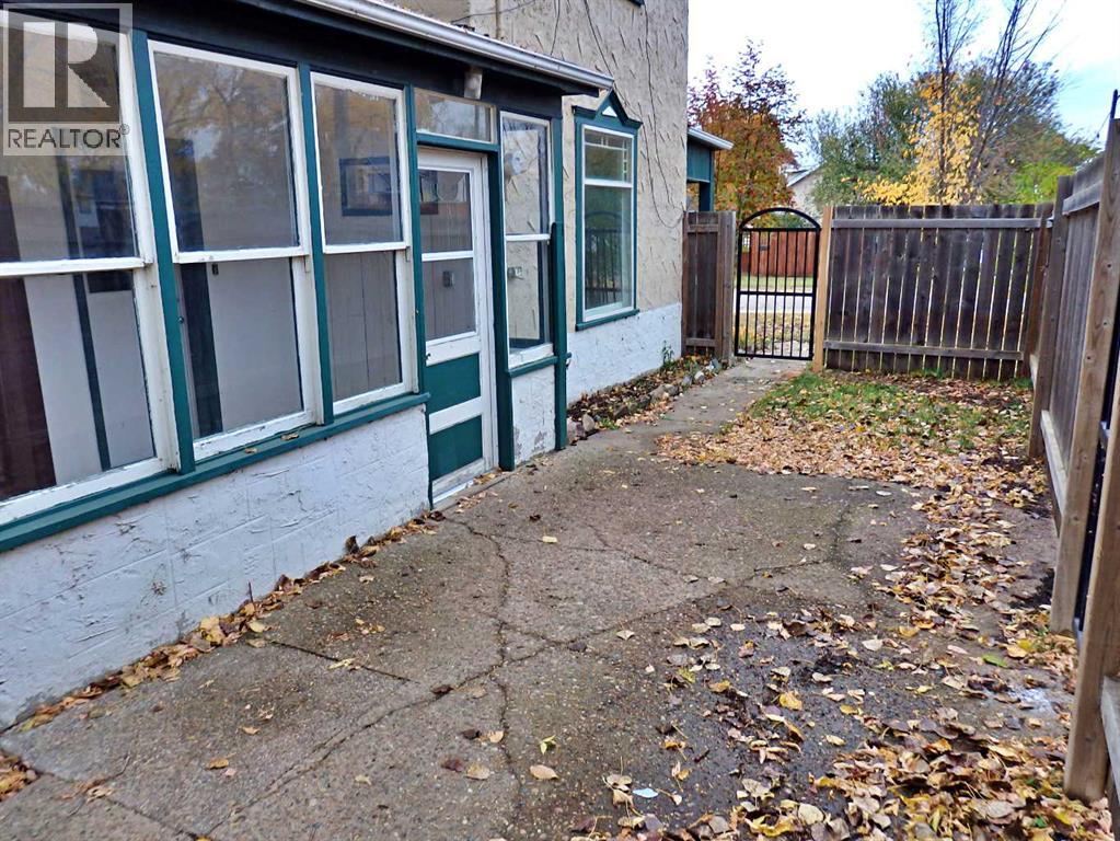 4801 53 Avenue Property Photo 25