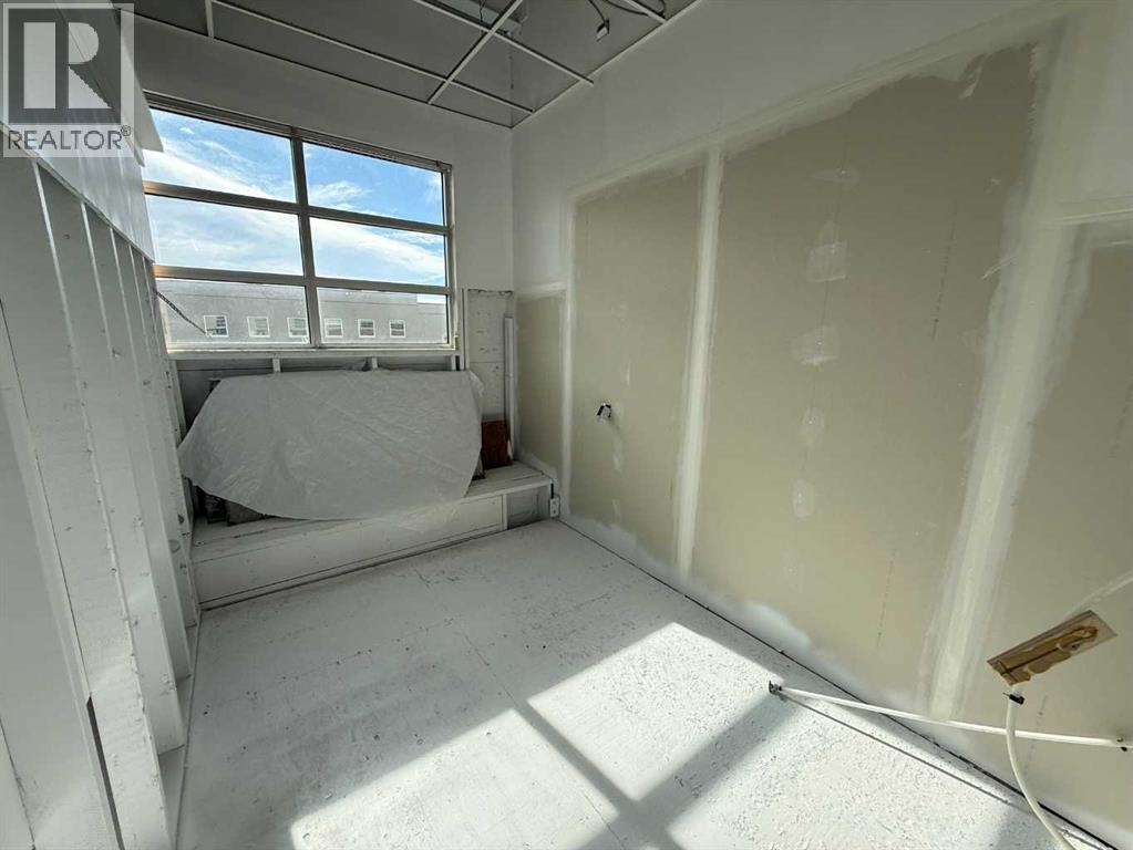 2914 Kingsview Boulevard Southeast Property Photo 14