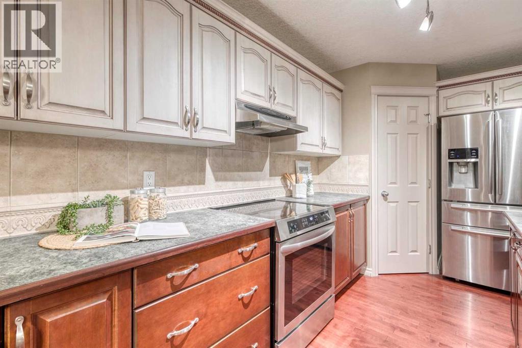 763 Cimarron Close Property Photo 14