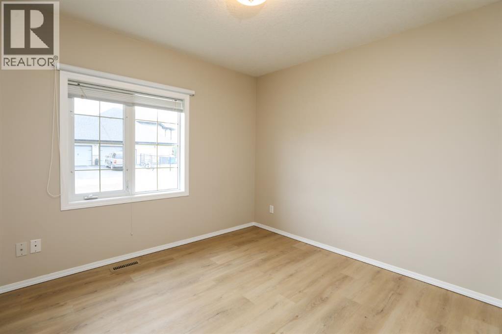 429 S 2 Street W Property Photo 13