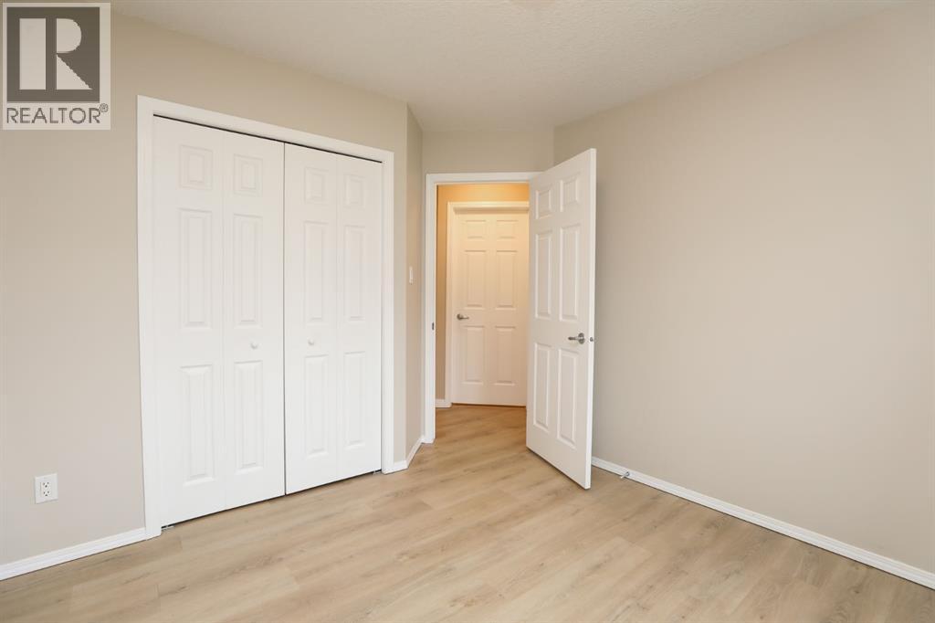 429 S 2 Street W Property Photo 14