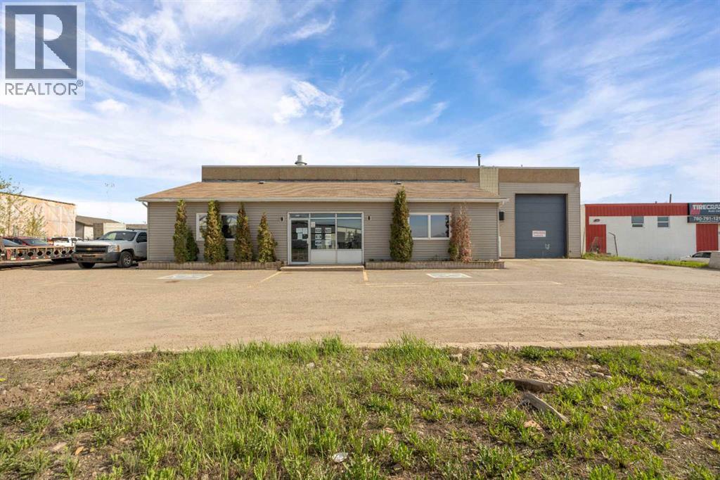 145 Macdonald Crescent Property Photo 1