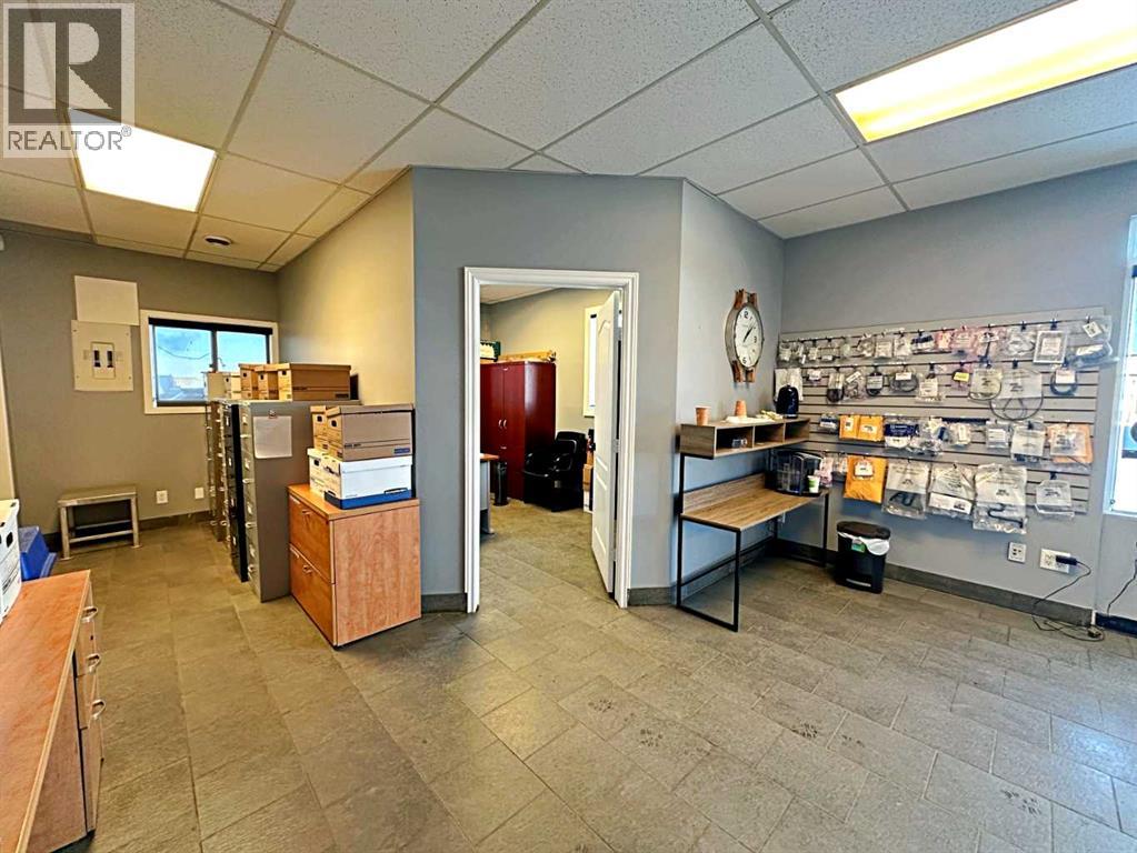 145 Macdonald Crescent Property Photo 7