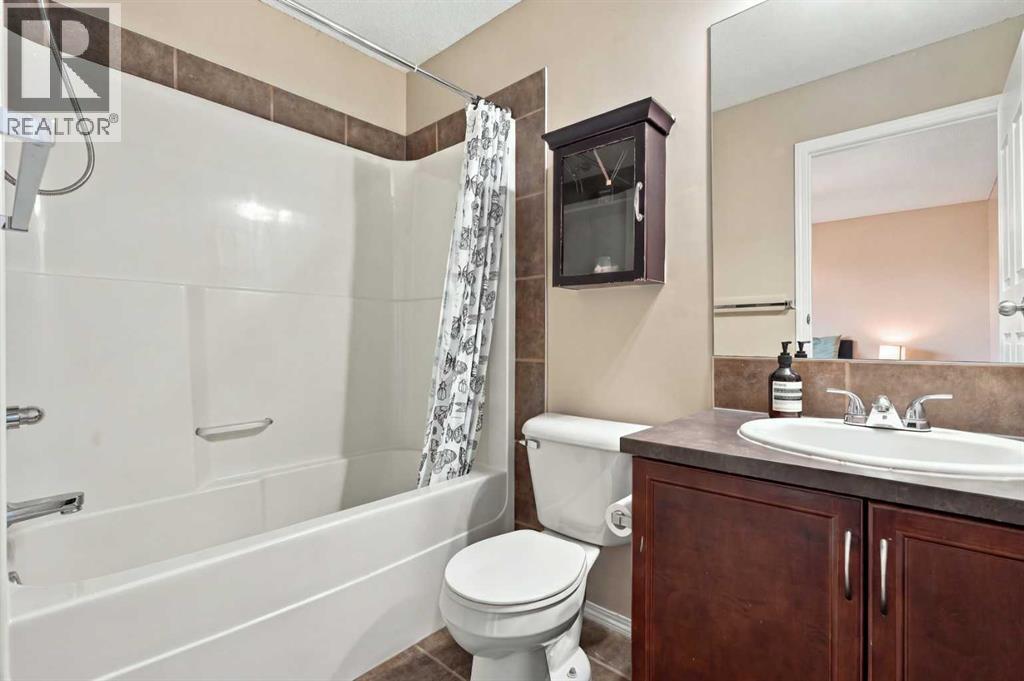 144 Elgin Meadows View Se Property Photo 29