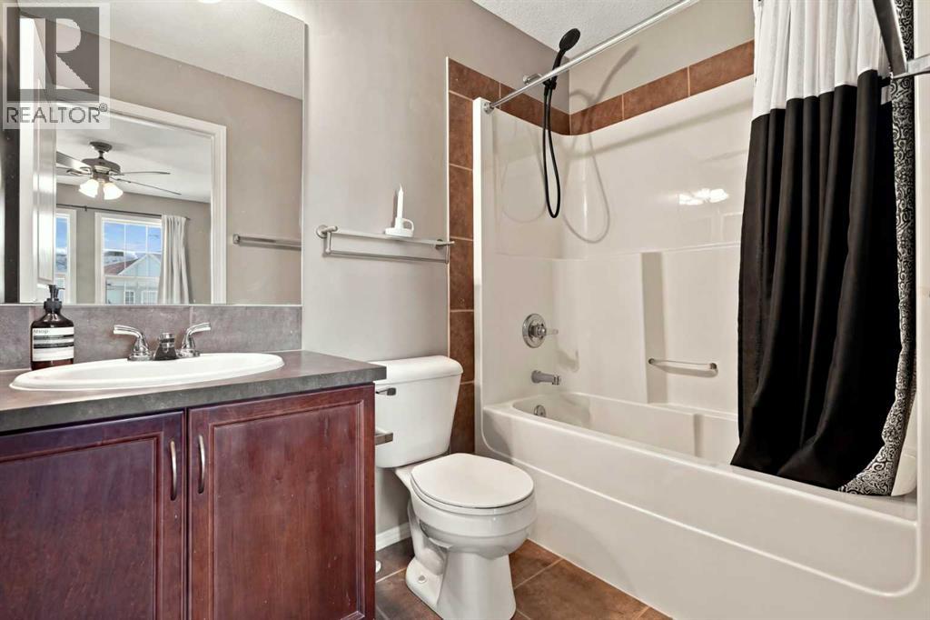 144 Elgin Meadows View Se Property Photo 32