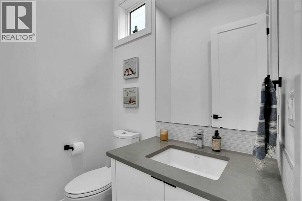 316 28 Avenue Ne Property Photo 17