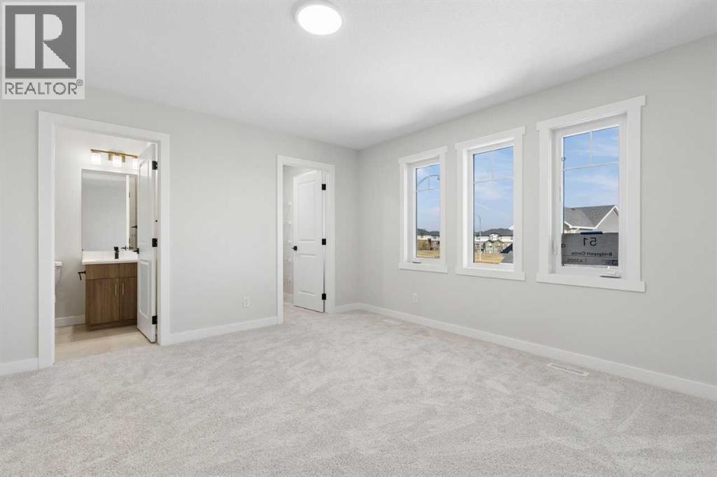 51 Bridgeport Circle Property Photo 12