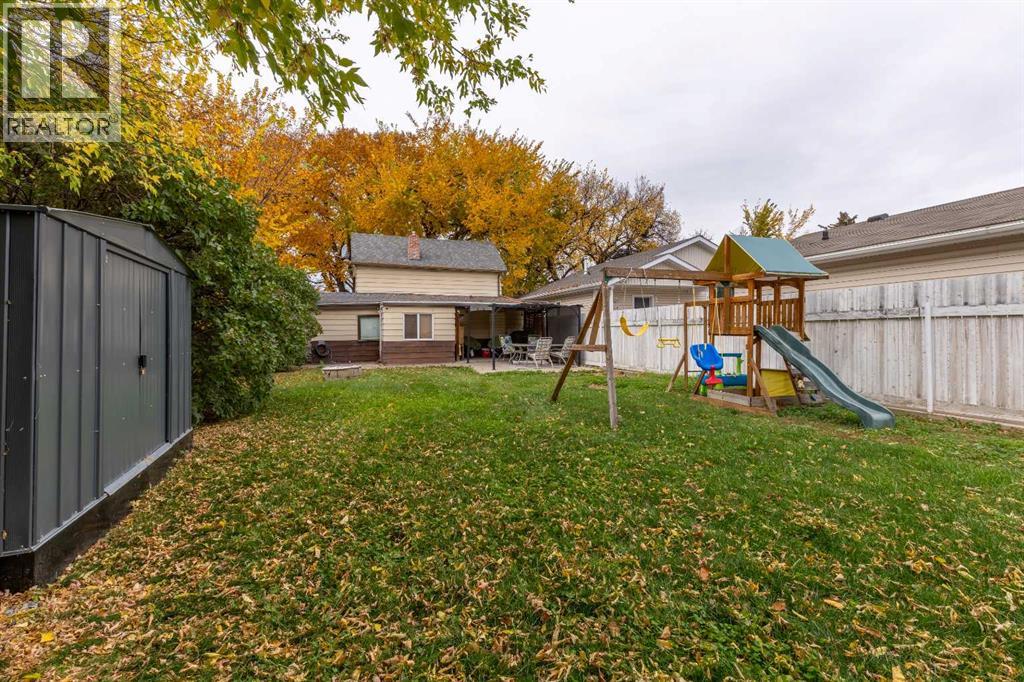 447 20 Street N Property Photo 33