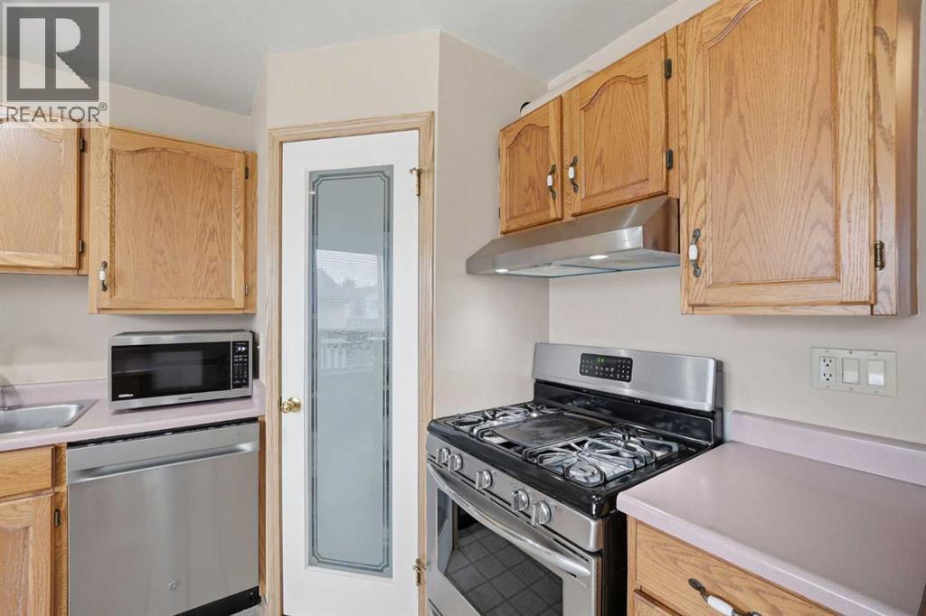 37 Appleside Close Se Property Photo 13