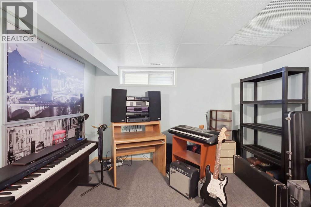 37 Appleside Close Se Property Photo 31