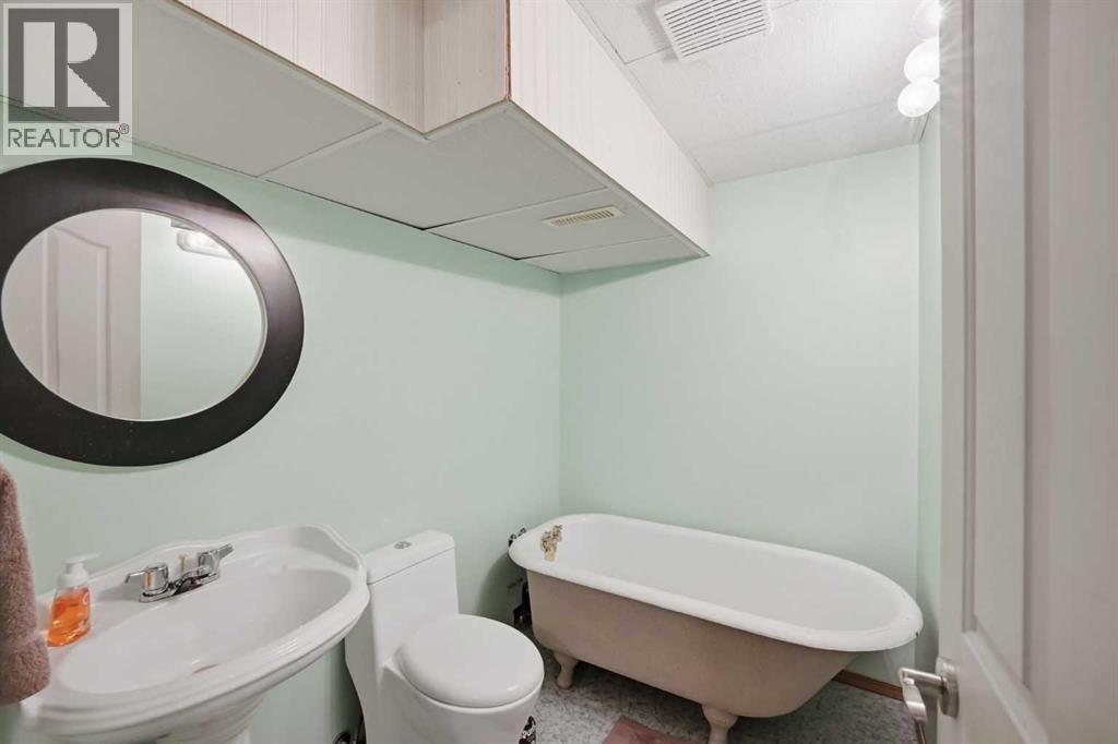 37 Appleside Close Se Property Photo 33