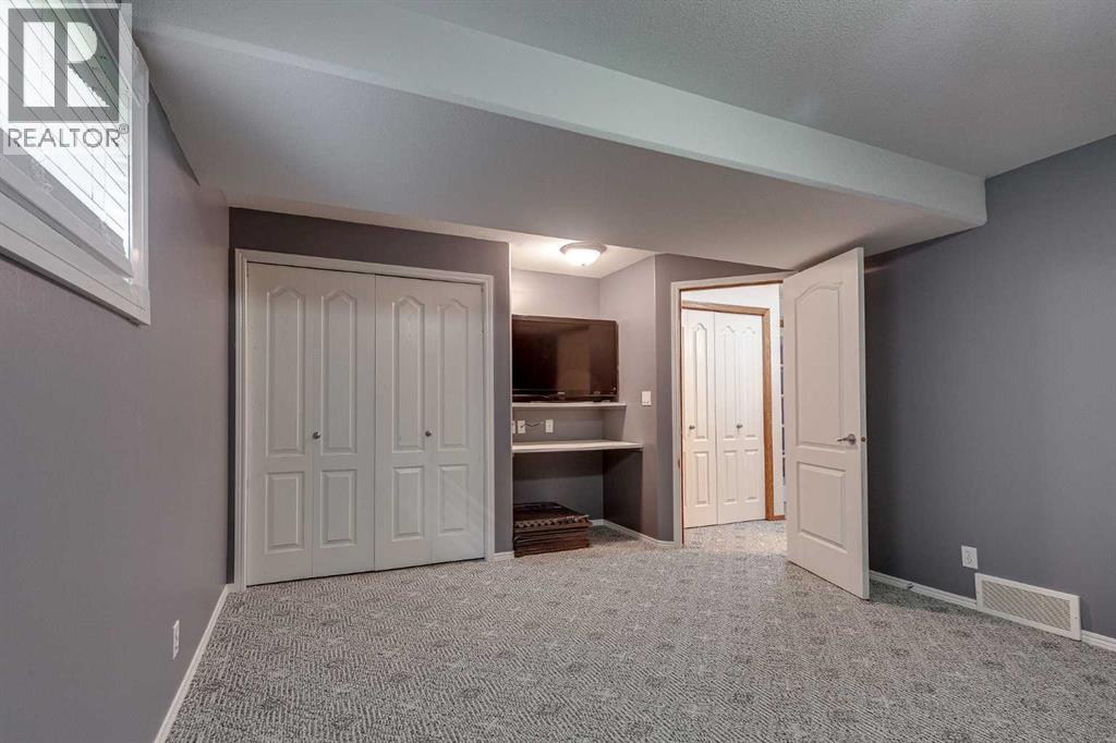 14 Kingston Drive Property Photo 35