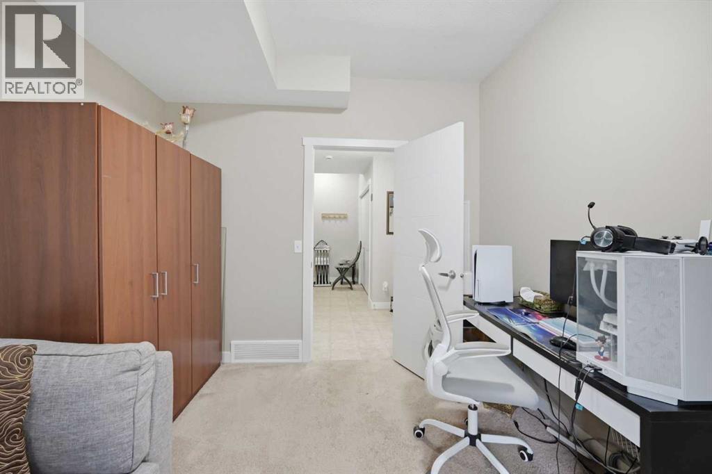427 Redstone View Ne Property Photo 12