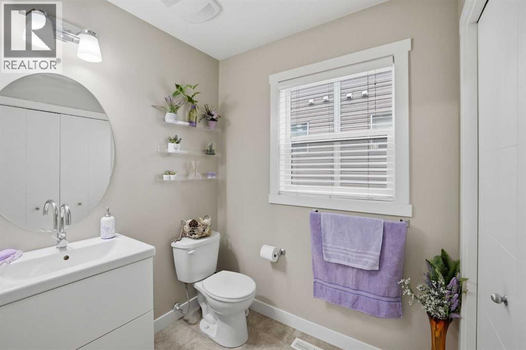 427 Redstone View Ne Property Photo 28