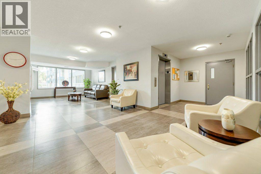 75 1 Avenue South Property Photo 3