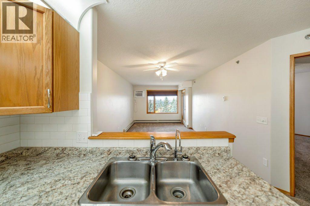 75 1 Avenue South Property Photo 8