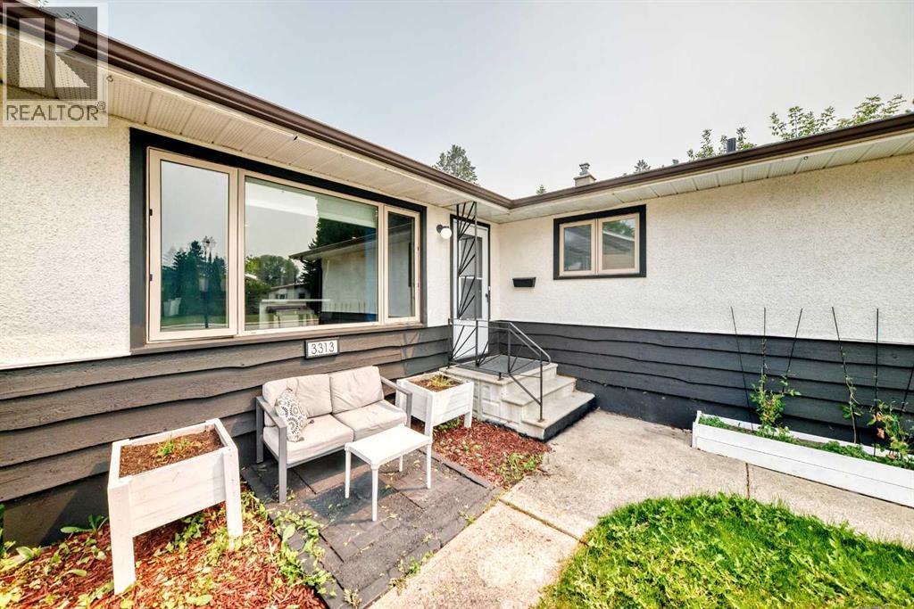 3313 42a Avenue Close Property Photo 4