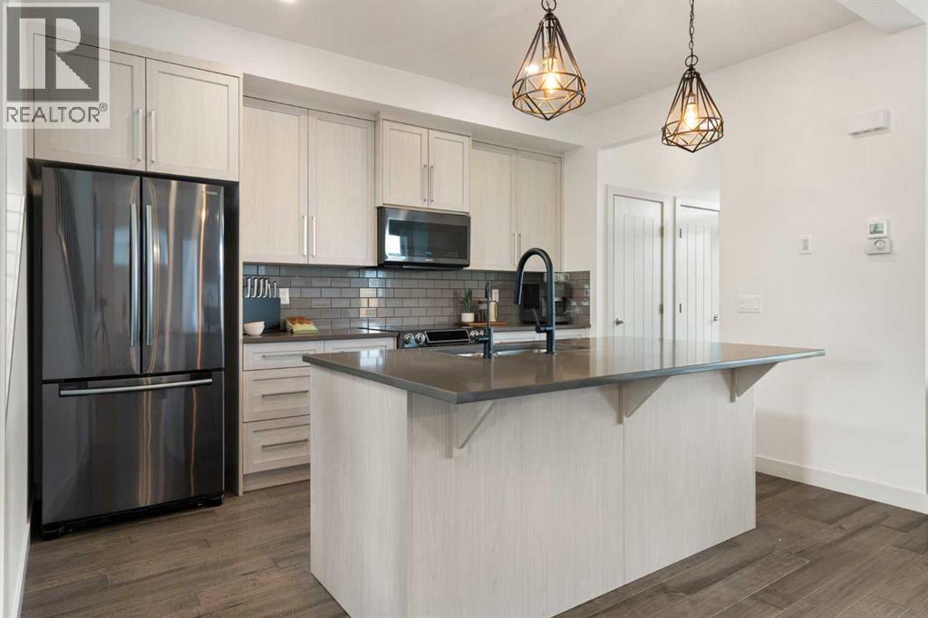 416 Coopers Boulevard Sw Property Photo 3