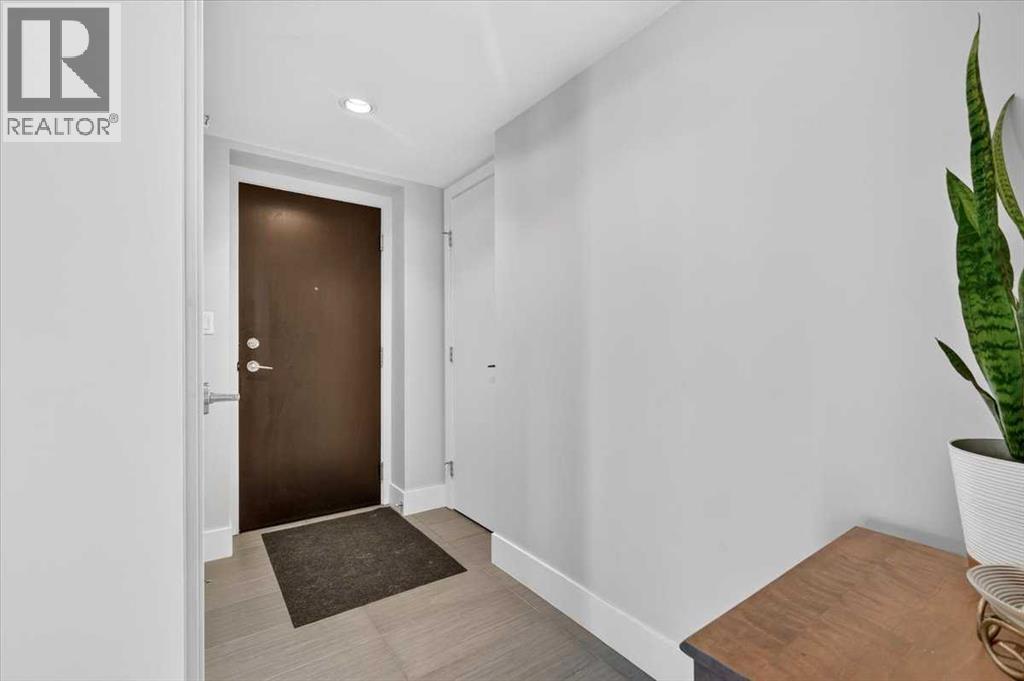 1111 10 Street Southwest Property Photo 5