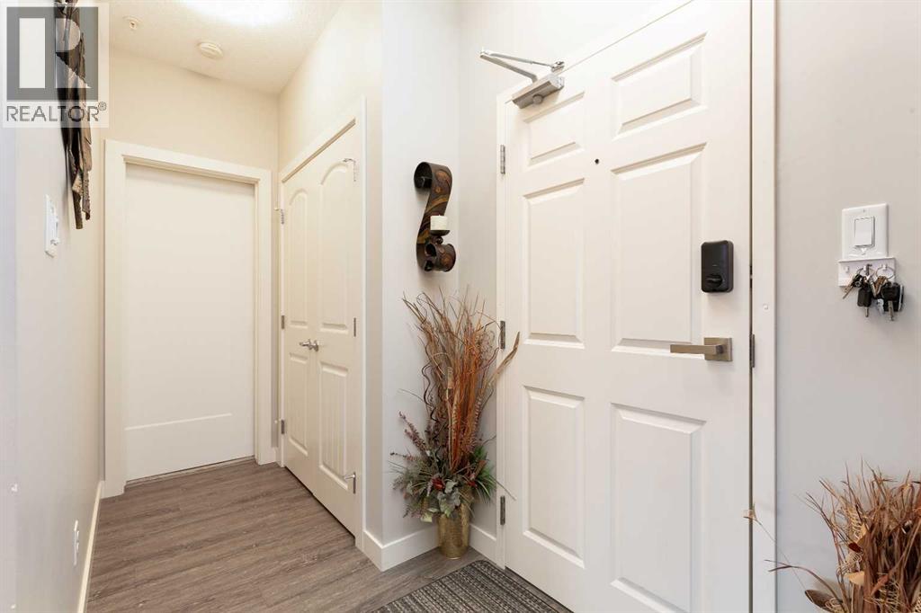 173 Fairmont Boulevard South Property Photo 2