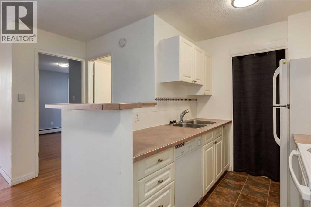 715 15 Avenue Southwest Property Photo 10