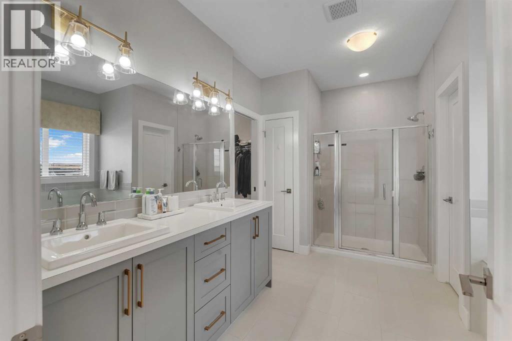 81 Carringvue Manor Nw Property Photo 22