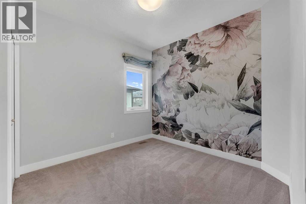 81 Carringvue Manor Nw Property Photo 25