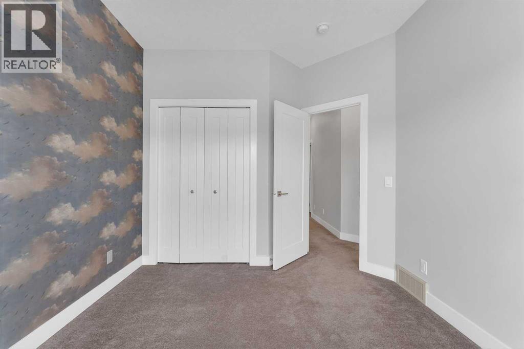 81 Carringvue Manor Nw Property Photo 30