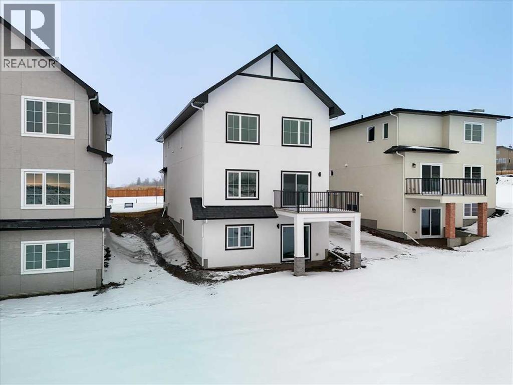 7 Lakewood Way Property Photo 2