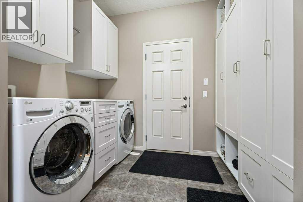 303 Lakeside Greens Drive Property Photo 14