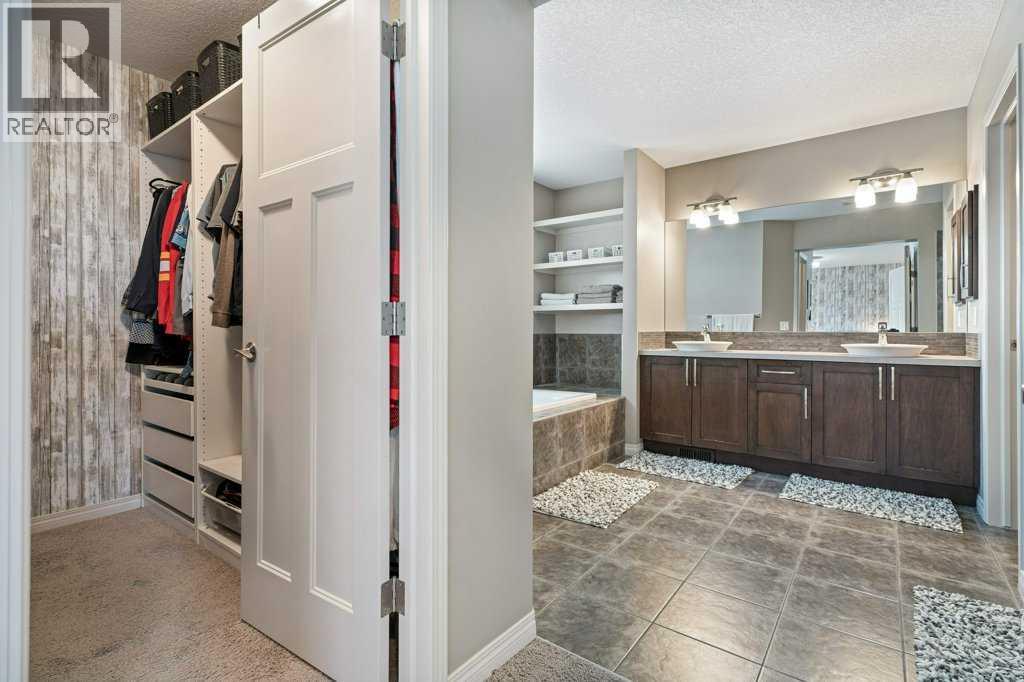 303 Lakeside Greens Drive Property Photo 17